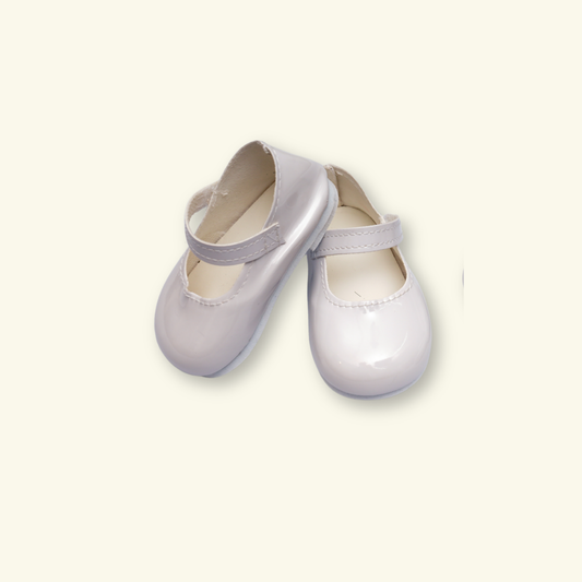 Tiny Shoes